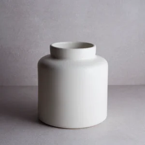 Large Ceramic Vase（大陶瓷花瓶）